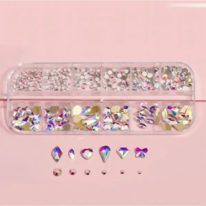 Låda med nagel dekoration  - 🫶