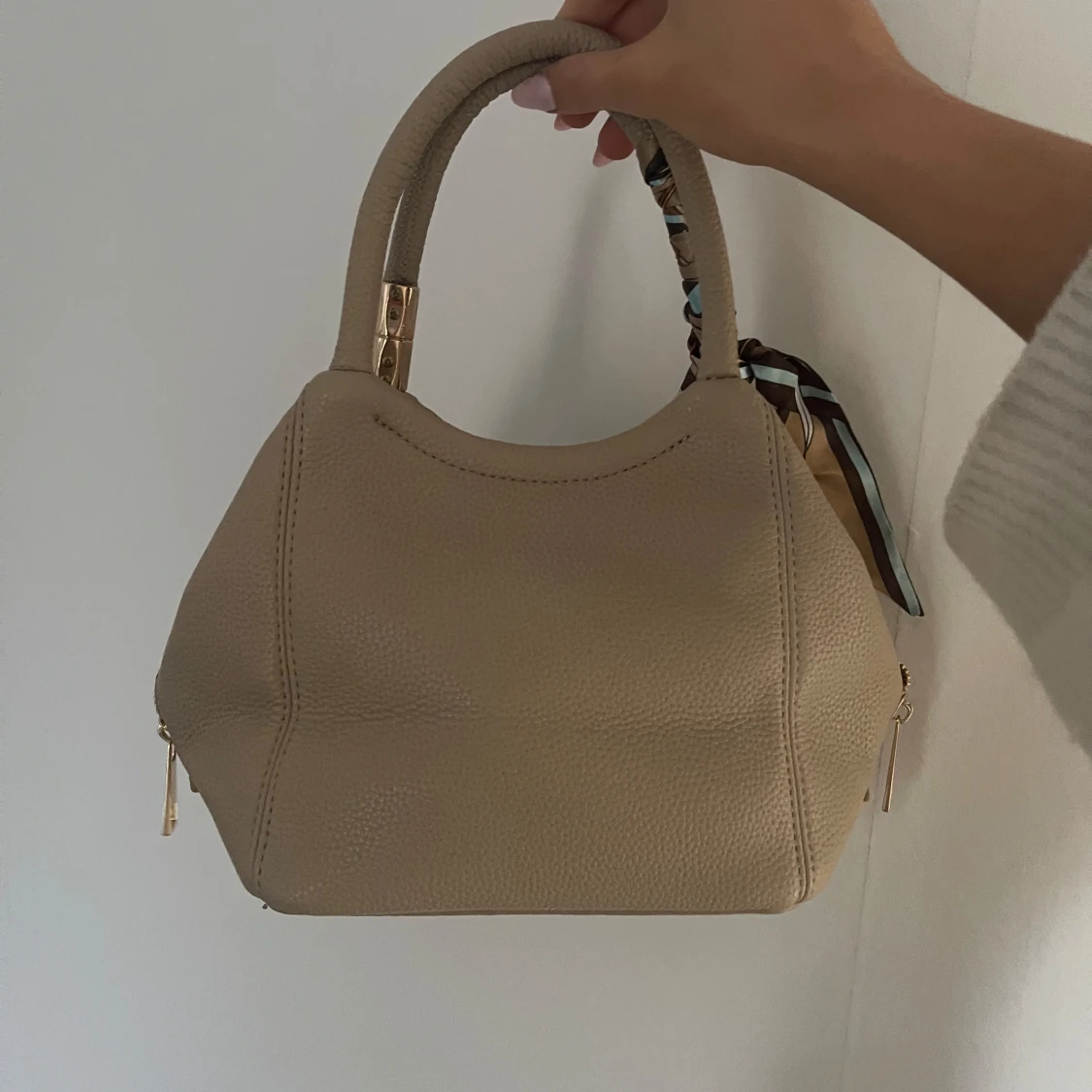 Beige handväska - 90