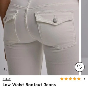 Vita jeans - Säljer dessa fina jeans från Nelly i stl 34😍
