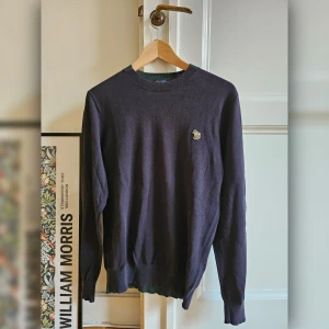 Paul Smith Långärmad Tjocktröja - Långärmad tjocktröja i bomull från Paul Smith, storlek S, skick 3/5.