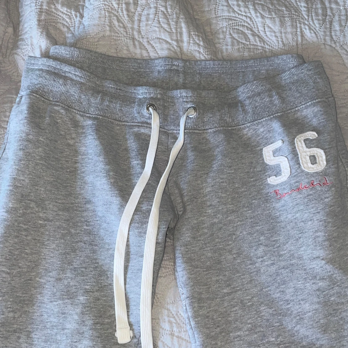 Lågmidjade mjukis - 92