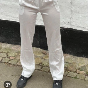 Satinbyxpr designbysi  - För korta för mig tyvärr, använda en gång 