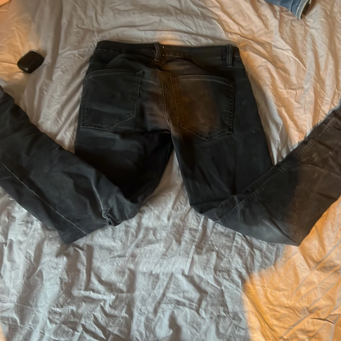 Svarta jeansbyxor - 2