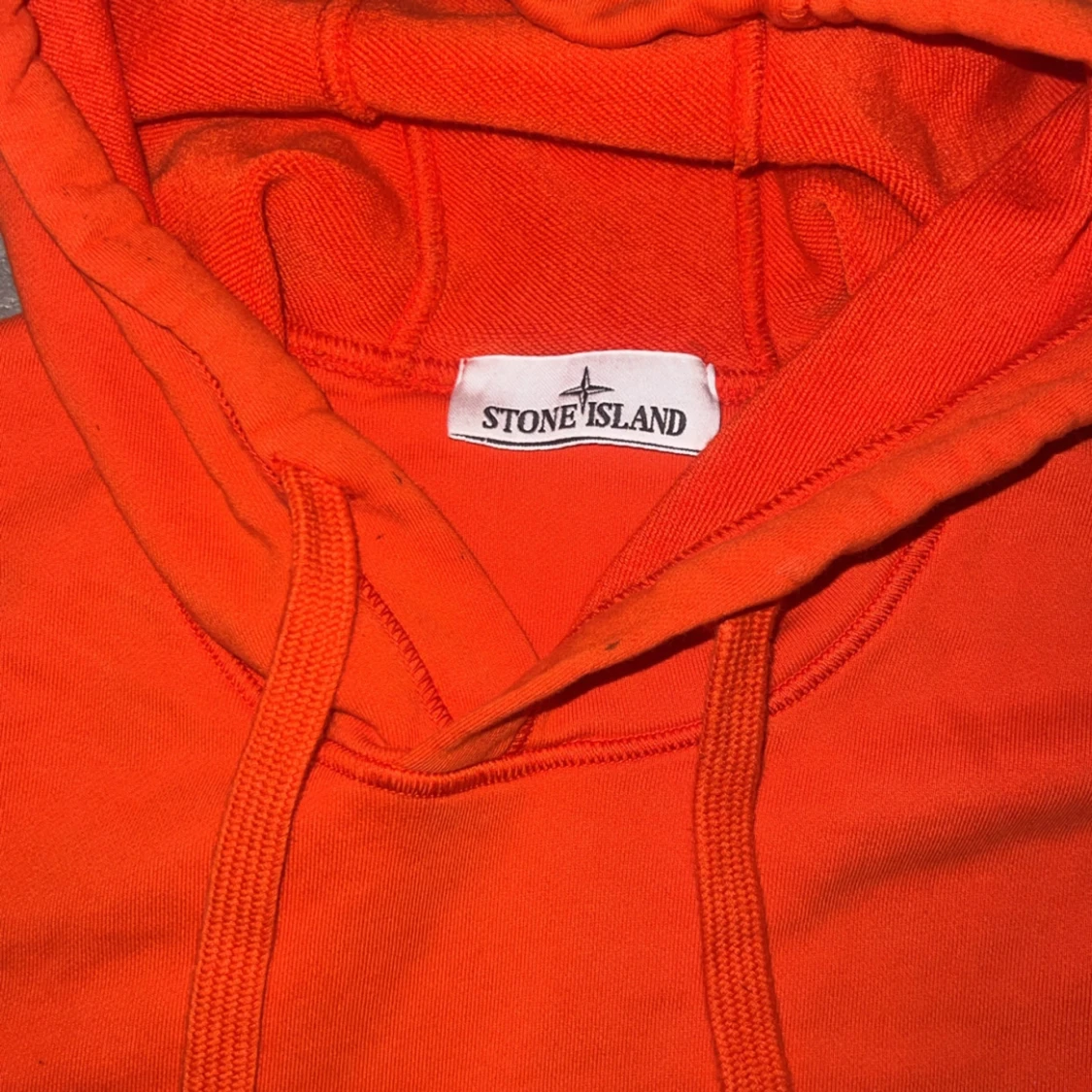Orange hoodie från Stone Island - 2