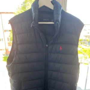 Ralph Lauren Väst - En riktigt fet Ralph Lauren Väst Storlek L men sitter som en M