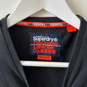 T-shirt ifrån Superdry stl M