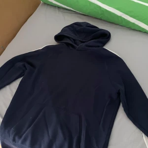 Gant hoodie - Gant hoodie i storlek M knappt använd!