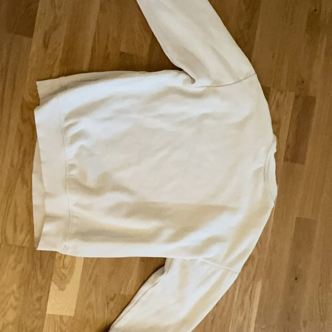 Vit sweatshirt från H&M - 1