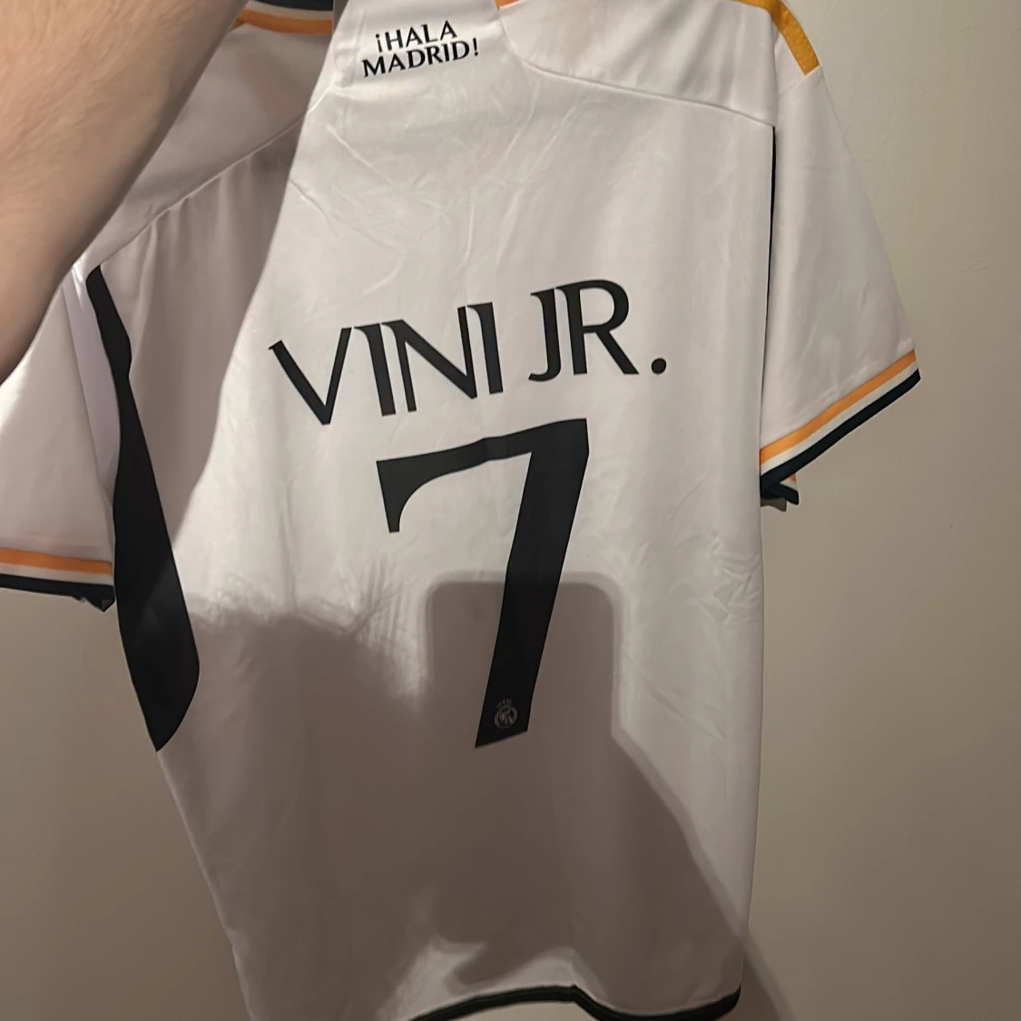 Vit fotbollströja från Adidas - 1