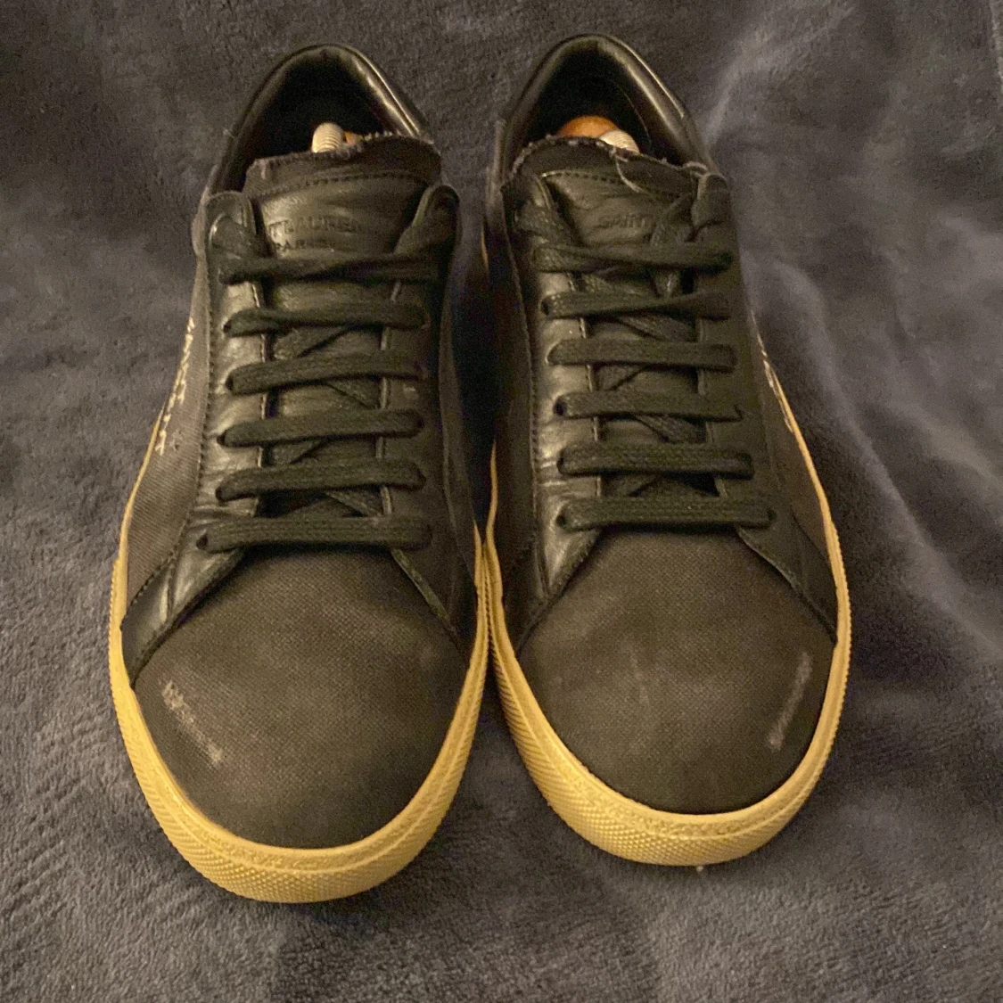 Svarta sneakers från Saint Laurent - 2