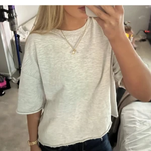 Zara tröja - Jätte söt tröja från Zara, knappt använd ! 