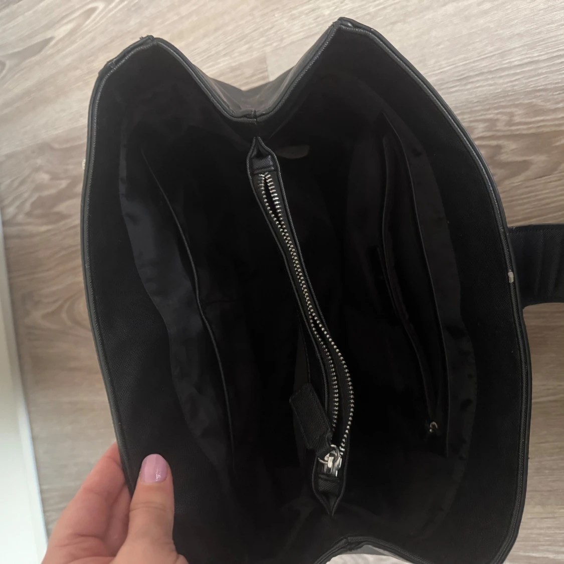 Svart axelväska från Valentino - 2