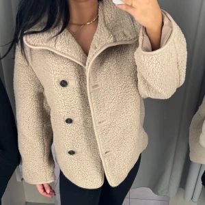 Pilejacka lös passform - Ny med prislapp