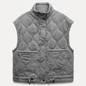 Zara väst - Oanvänt och har prislapp kvar❤️