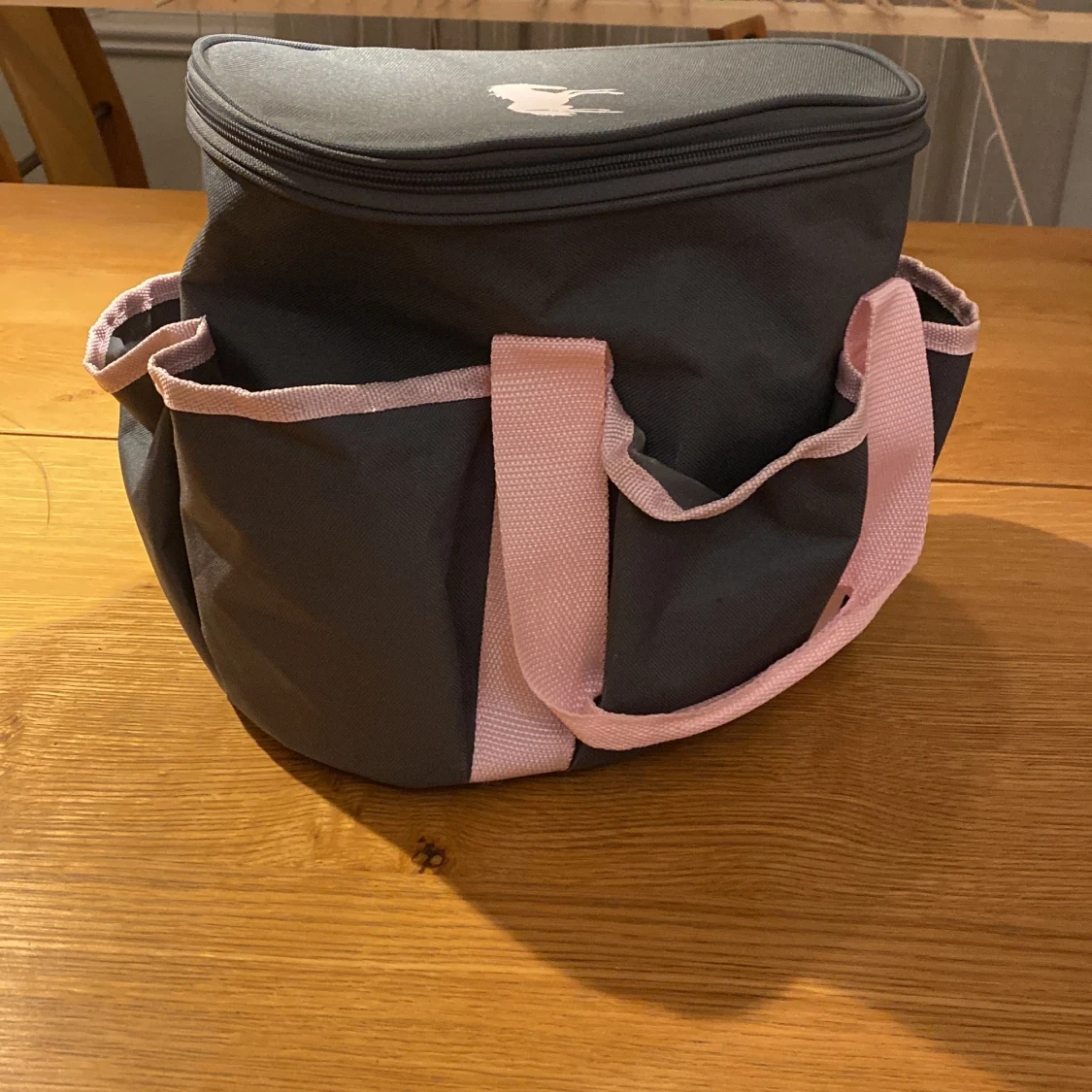 Grå och rosa väska med dragkedja - 91