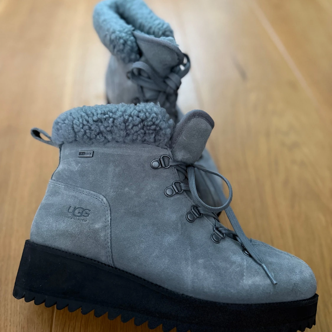 Grå boots från UGG - 90
