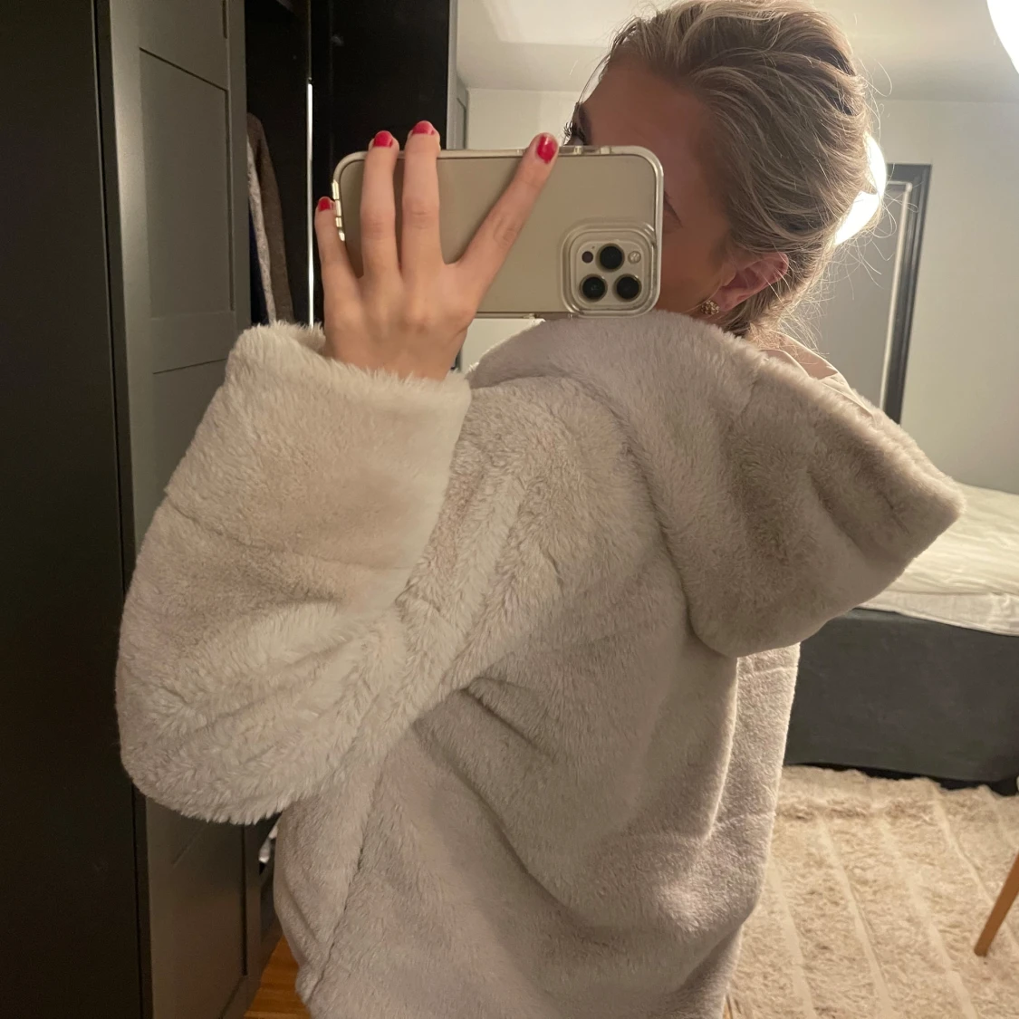 Beige teddyjacka med dragkedja - 92