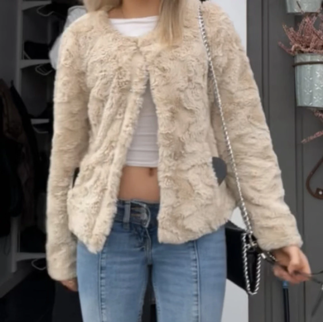 Beige pälsjacka - 90