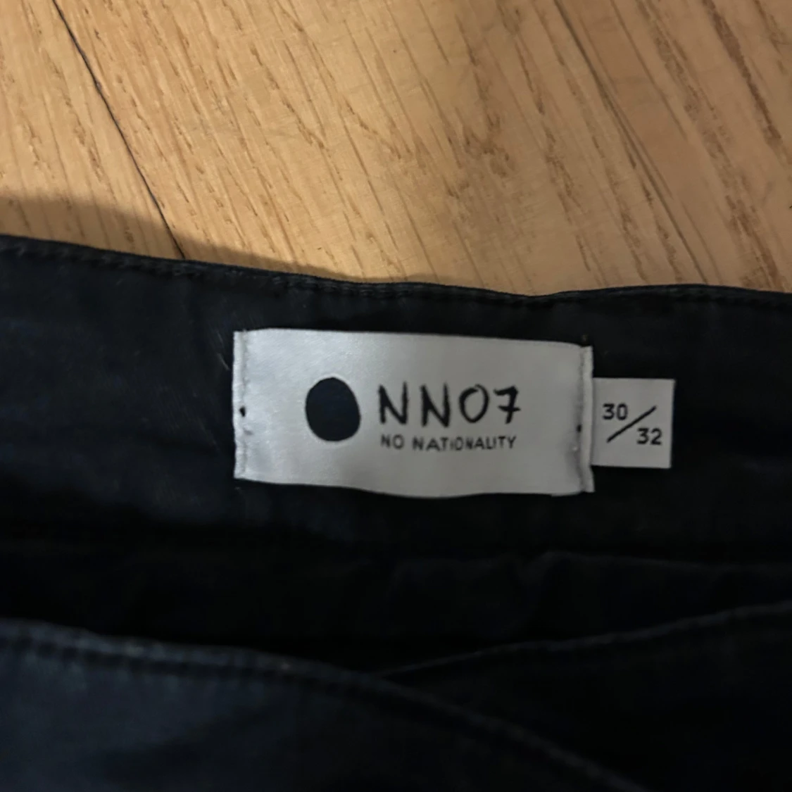 Marinblå chinos från NN07 - 91