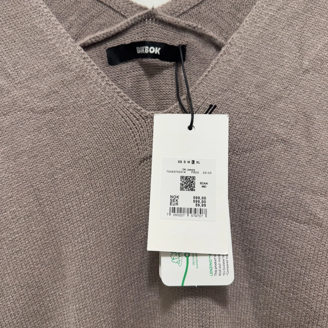 Beige långklänning från Bik Bok - 90