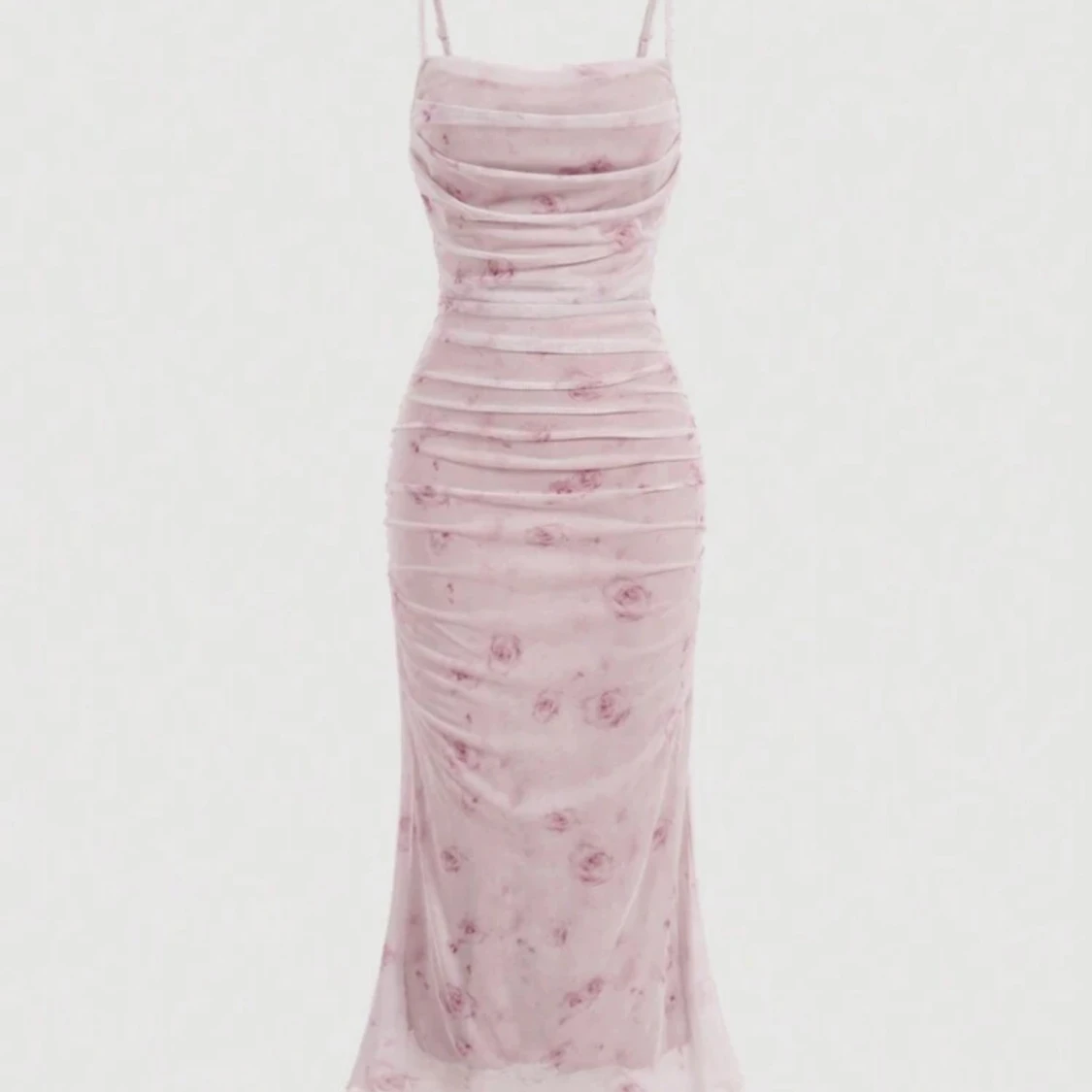 Blommig långklänning med drapering