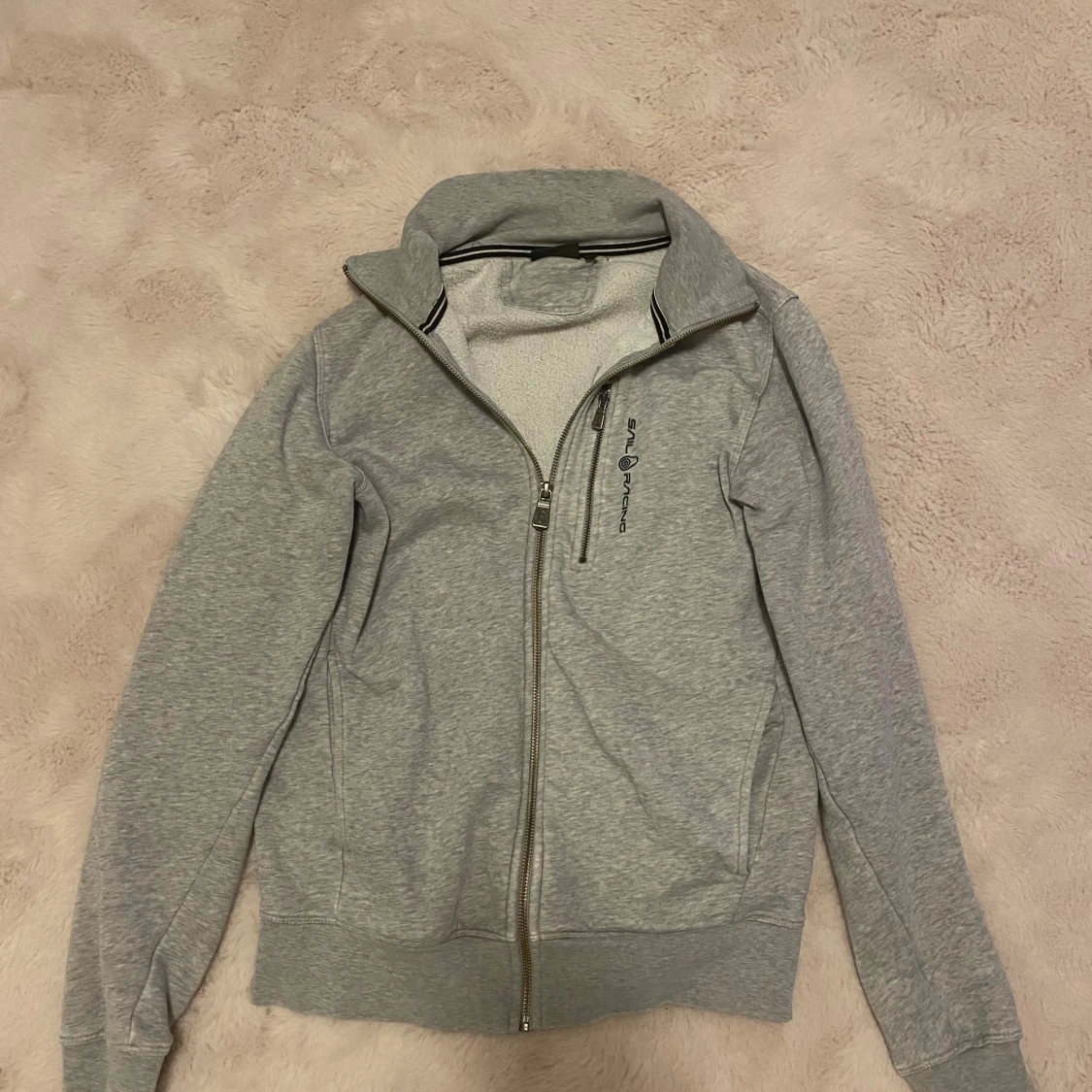 Grå zip tröja från Sail Racing - 2
