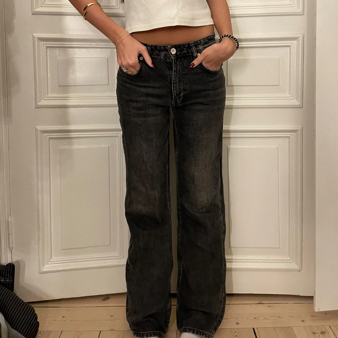 Svarta jeans med bootcut - 1