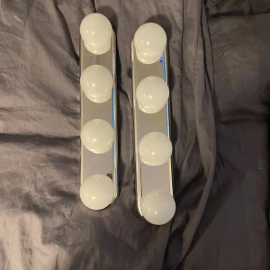 Smink lampa - Smink lampa som går att sätta på glas❤️❤️ köpte en sminkspgel med smink lampor på redan så BEHLVER inte den längre❤️