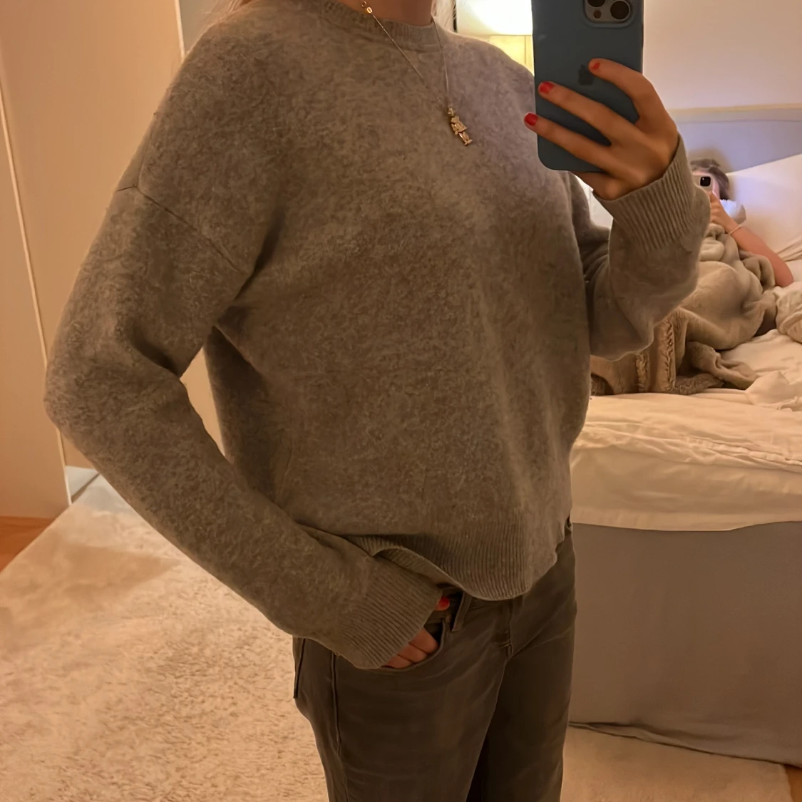 Grå stickad tröja - 91