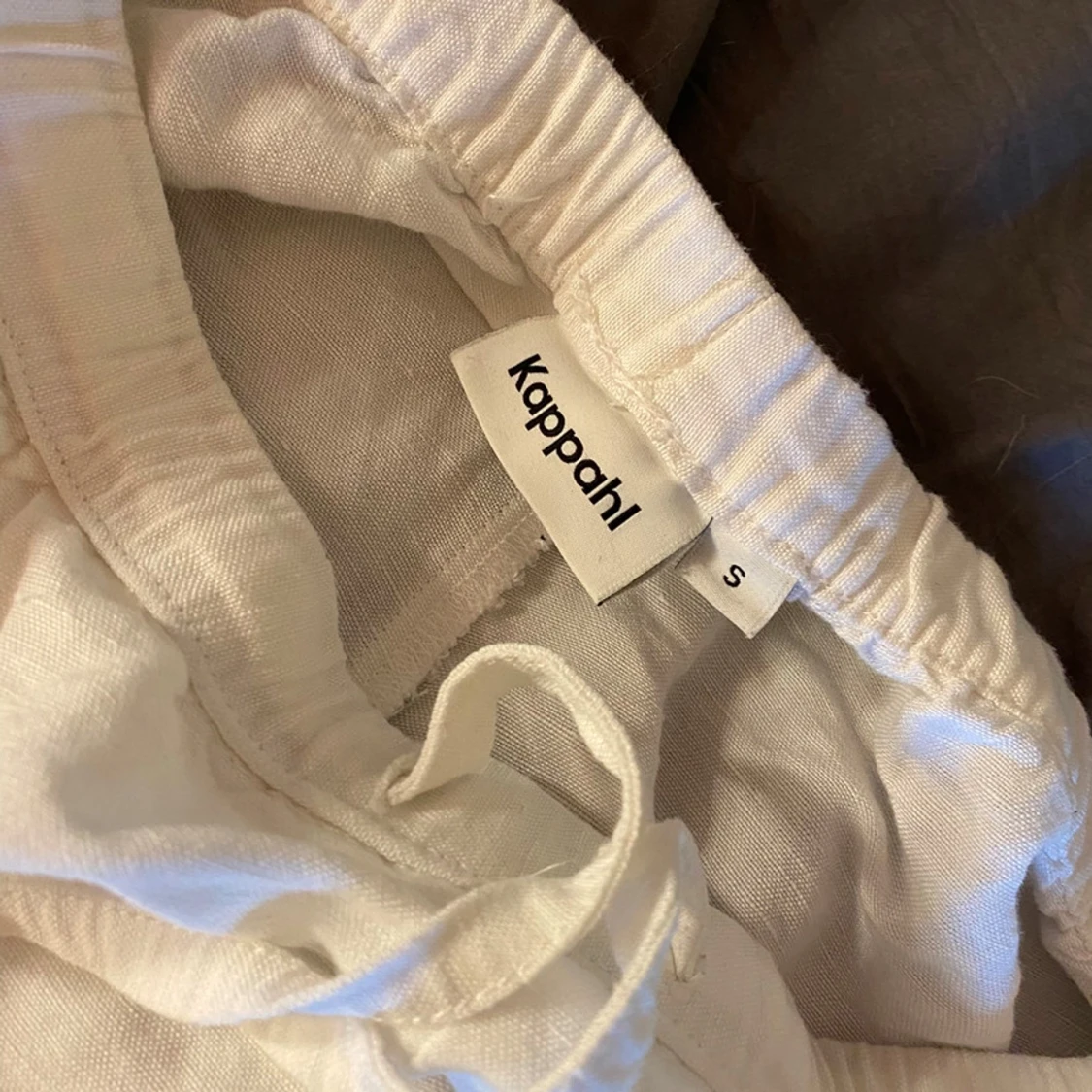 Vita linnebyxor från Kappahl - 90