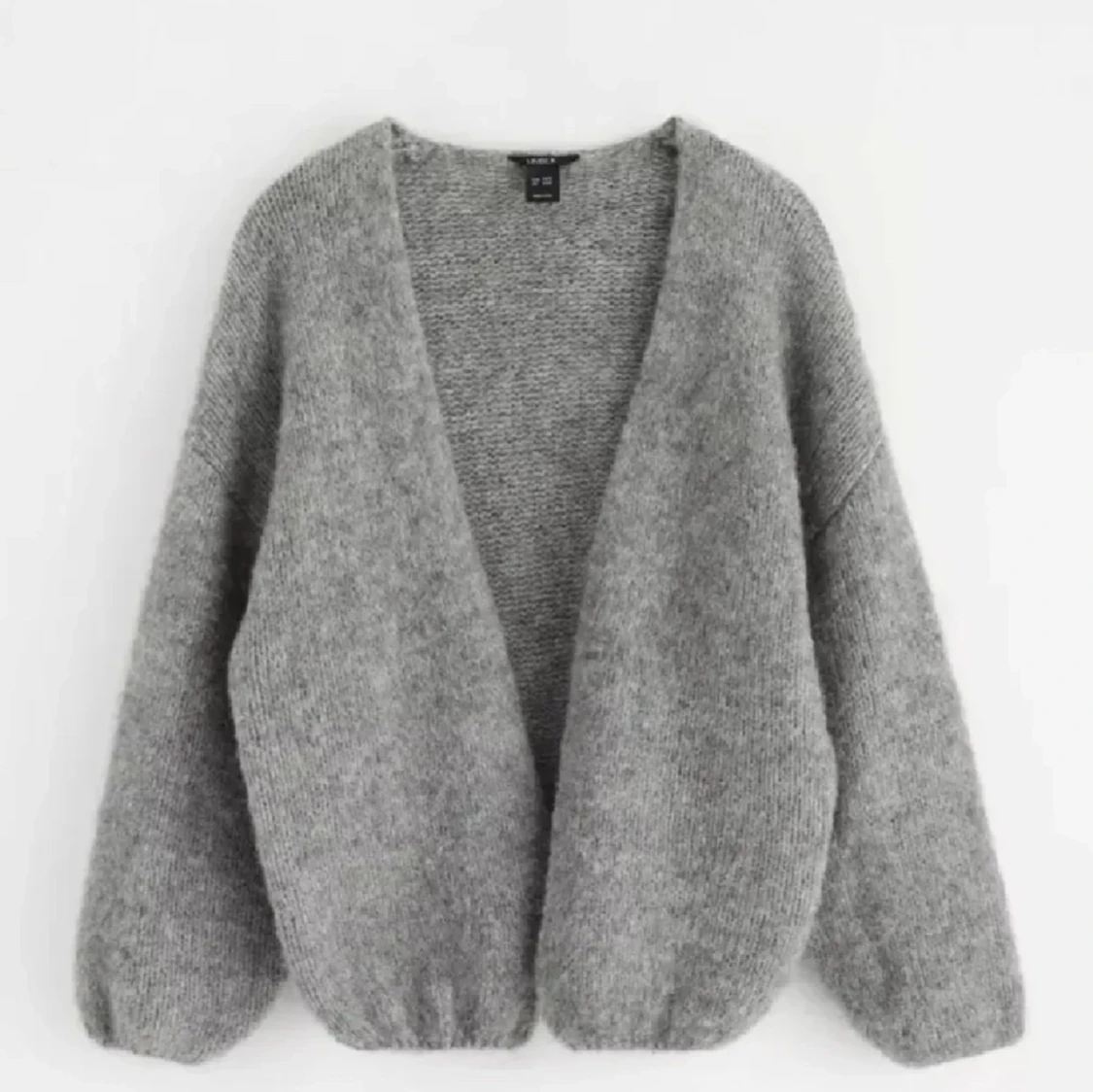 Grå stickad kofta - 90