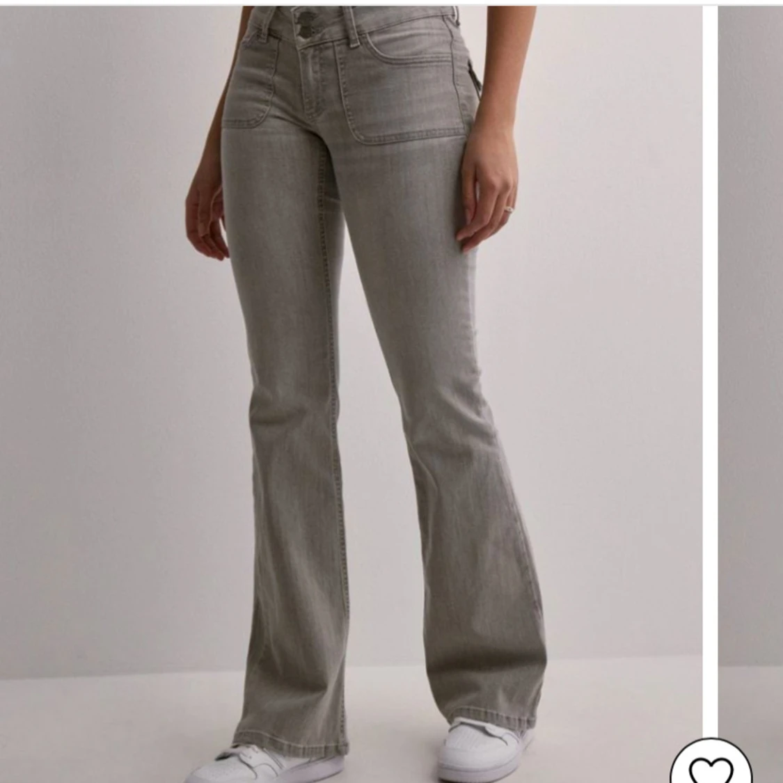 Nelly Lågmidjade jeans  - 90