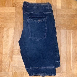 Baggy Jorts  - Fett coola true religion type Jorts, fett baggy o stora 😜😜😜