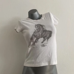 Brandy Melville  - Super sött topp från Brandy Melville 🩷Den säljs inte längre🩷