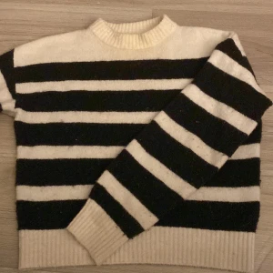 Mys tröja - En fin randig mys tröja passar xs och s