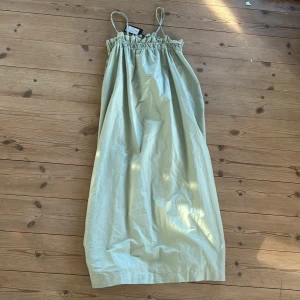 Klänning lager157 - Klänning från lager 157 i storlek M.  Aldrig använd (enbart testad). Nypris 150kr Mitt pris 80kr 