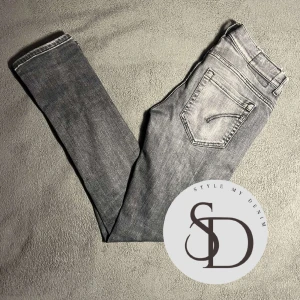 Dondup jeans, Slimfit - Trendiga Dondup jeans som är Slimfit. Lite dyrare jeans så pris går att diskutera!