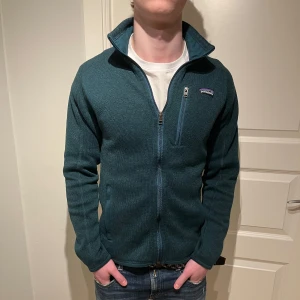Patagonia Fleece - Riktigt fin Patagonia fleece i lite unikare färg! | Riktigt fint skick! | Storlek S. | Ställ gärna frågor innan du köper!