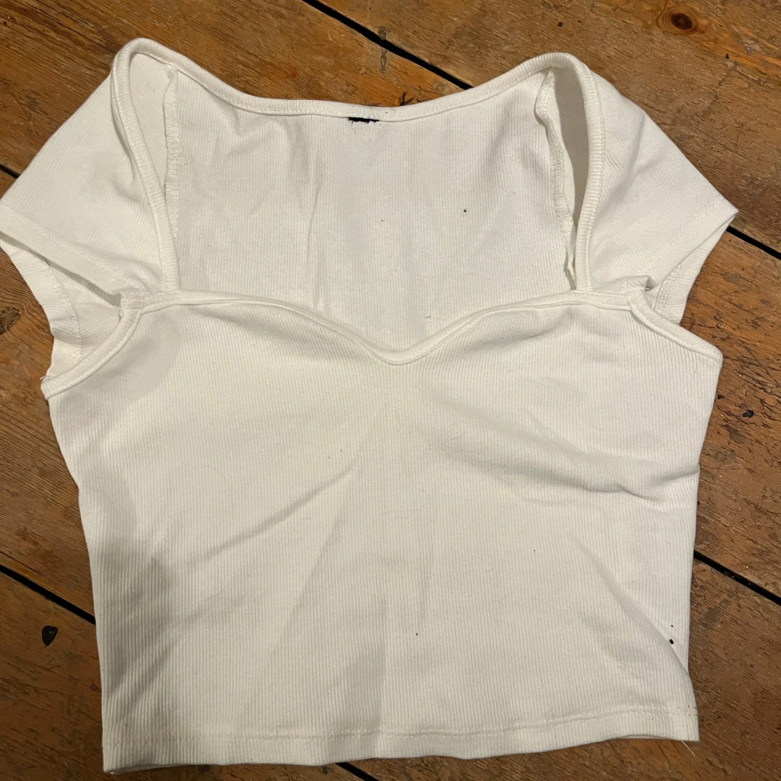 Vit tröja  - 1