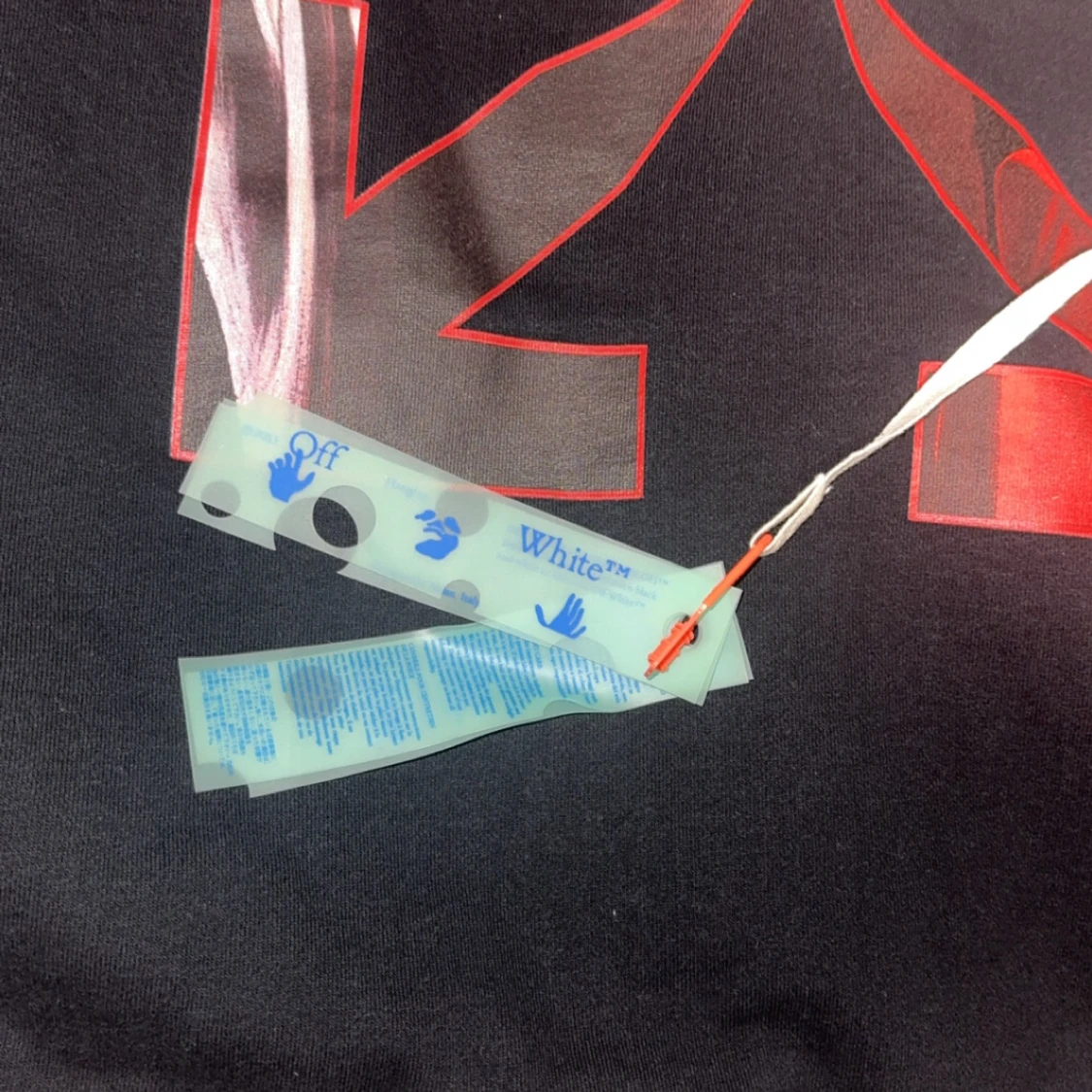 Svart hoodie från Off-White med Caravaggio-tryck - 2