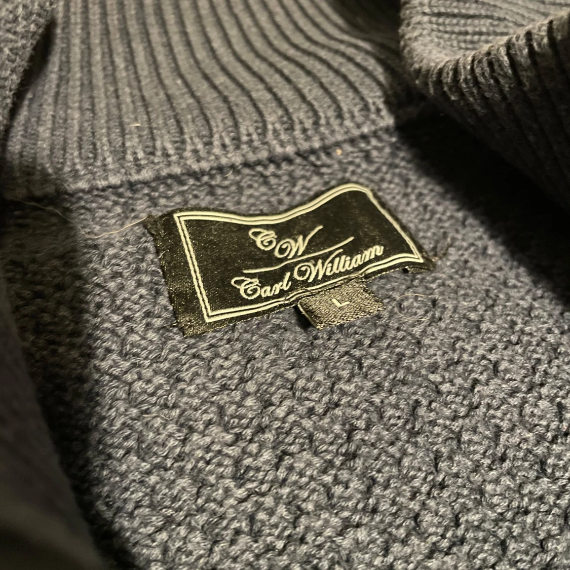Mörkblå kofta från Carl William - 3