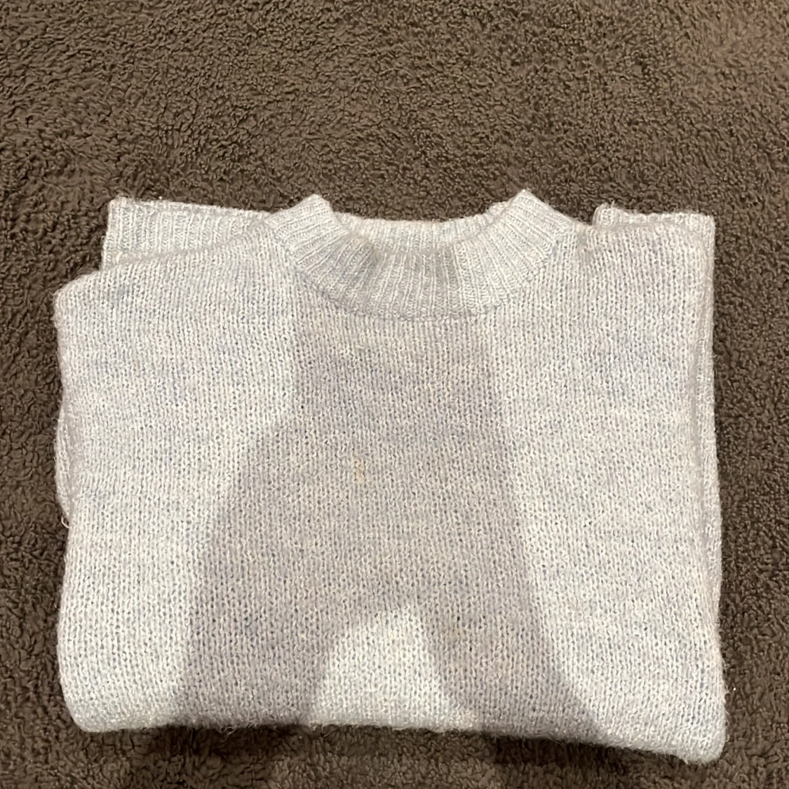 Grå stickad tröja från 157