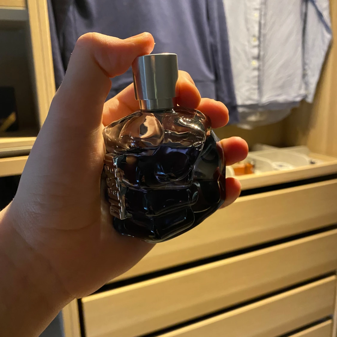 Blå parfymflaska från Diesel - 2