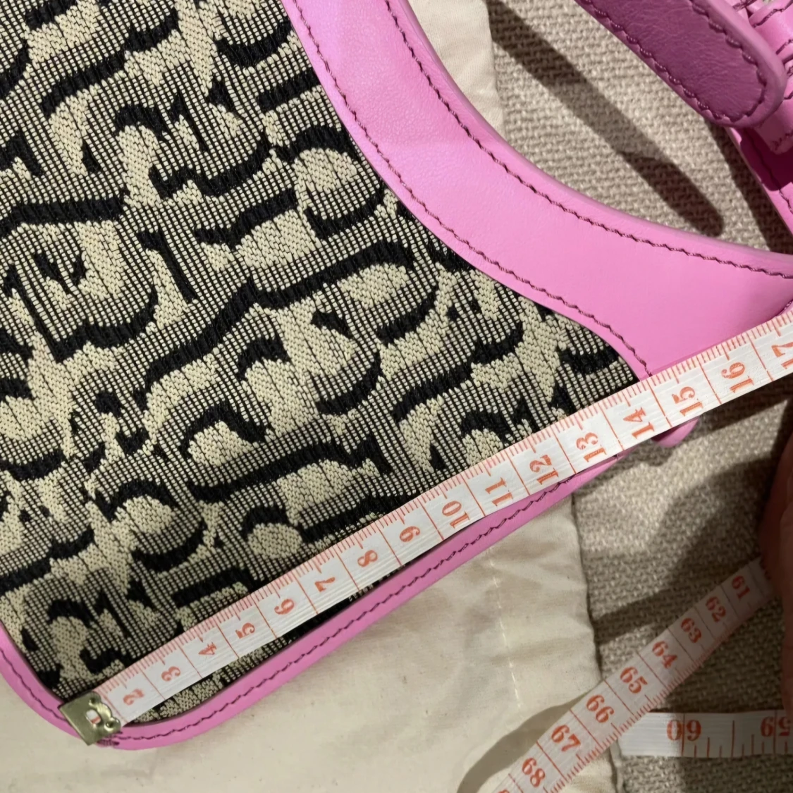 Axelväska från Acne Studios - 1