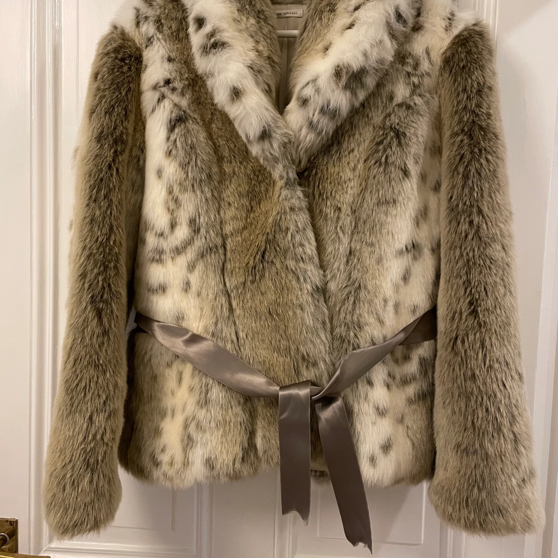 Ida Sjöstedt fuskpäls - 91