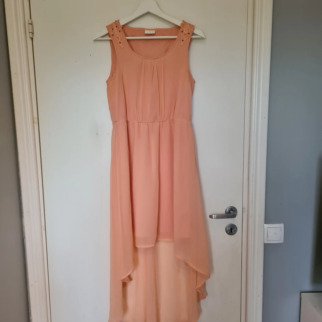 Aprikos klänning 