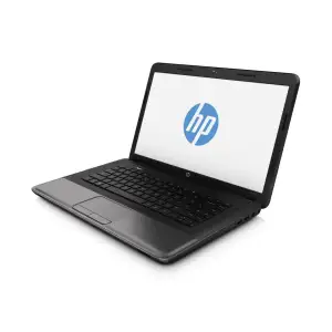 HP 655  Elegans och prestanda. Titta, presentera, videokonferera och utför flera uppgifter samtidigt på denna tåliga och snygga bärbara dator. Denna mångsidiga och säkra HP 655 stoltserar med en 39,6 cm (15,6-tums) HD-bildskärm och gör intryck både inom och utanför kontoret. HP 635 Utrustad för att få jobbet gjort HP 655 är optimerad för Äkta Windows 8 och ger stor processorkapacitet, trådlös funktion och en HD skärm på 39,6cm (15,6 tum). Det är så enkelt att hålla kontakten! Använd den inbyggda webbkameran och den digitala mikrofonen för att hålla kontakten med familj och vänner, gå ut på webben och dela med dig av dina foton och videor – nu enklare tack vare funktioner som du når med en knapptryckning.   Enkelt att förbli produktiv Med Wi-Fi CERTIFIED WLAN kan du skicka och ta emot e-post eller koppla upp dig mot internet - på jobbet, hemma eller på dina favorit-hotspots. Precis vad du behöver Här är allt du behöver i en kompakt, pålitlig, väldesignad bärbar dator. Med HP 655 kan du surfa på webben, hantera vardagens uppgifter och se på film – allt till ett pris du har råd med.   Specifikationer Skärm: 15.6” skärm 1366 x 768 upplösning Processor: Dubbelkärnig AMD E1-1800 processor Minne: 4GB RAM, max 8GB Grafik: AMD Radeon HD7340 Hårddisk: 500GB Optisk enhet: DVD-brännare Övrigt: Integrerad webbkamera 1 stk. HDMI-anslutning 3 stk. USB 2.0 anslutning Gigabit LAN 1 stk. VGA-anslutning Bluetooth 4.0 Trådlöst nätverkskort (802.11b/g/n) Microsoft Windows 8 I förpackningen: HP 655 bärbar PC Uppladdningsbart batteri Laddare och strömkabel Uppstartsguide - obs dator startar bara med strömsladd dåligt batteri