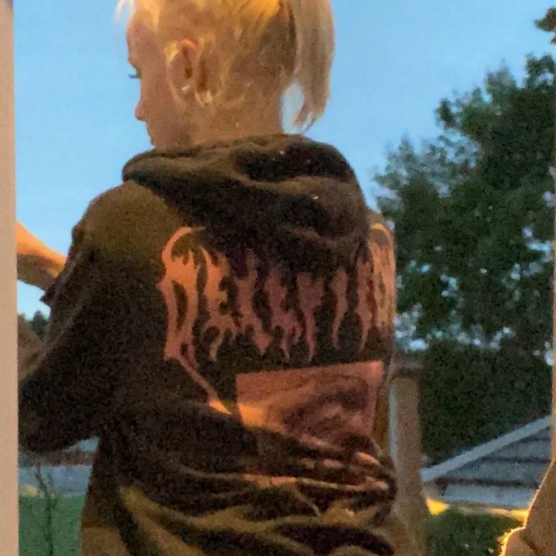 Hoodie med tryck - 90