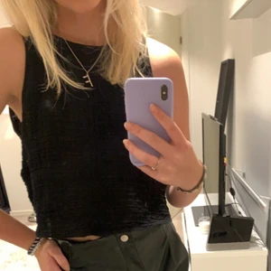 Zara linne - Jättefint svart linne från Zara! Storlek S använd 1 gång 😇