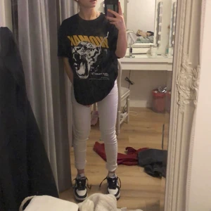 Tröja  - Säljer nu denna tröja aldieg använt ändats testat, hör av dej vid frågor eller Annat 